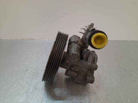 Foto 4ª: Bomba de Direccion Ford Fiesta AMBIENTE 68CV 50KW [F6JA] (2002)