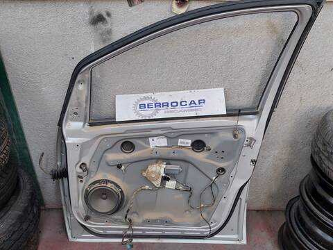 Foto 2ª: Puerta Delantera Derecha Mercedes Clase A 140 1.7 CAT 116CV 85KW [M266940] (2007)