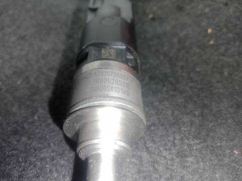 Foto 3ª: Inyectores Renault Scenic 1.3 TCE 140 140CV 103KW IV J9_) [H5H 450,H5H 470,H5H 490] (2018)