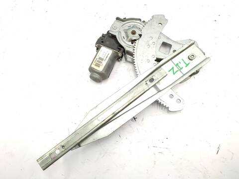 Foto 3ª: Elevalunas Manual Trasero Izquierdo Nissan Note 1.5 DCI 86CV 63KW [K9K] (2006)