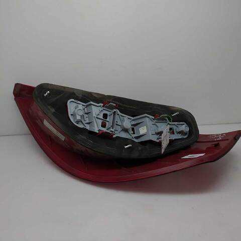 Piloto Trasero Izquierdo Mercedes Clase A 140 A 200 CDI 169.008 169.308)