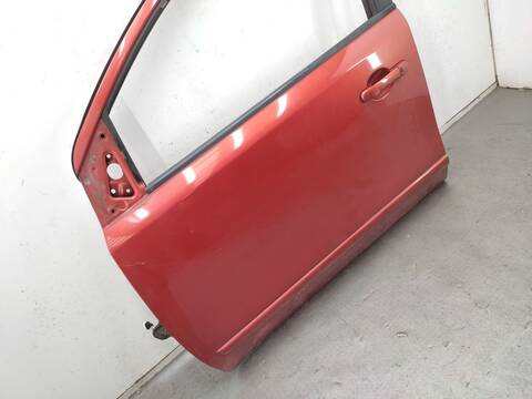 Foto 3ª: Puerta Delantera Izquierda Nissan Note 1.5 DCI 86CV 63KW [K9K] (2006)