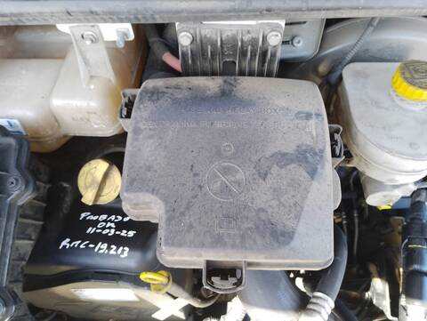 Foto 2ª: Caja Reles Fusibles Iveco Camion D 35S12 [F1AGL411XE] (2021)