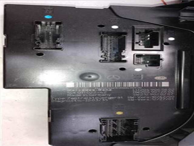 Foto 3ª: Caja Reles Fusibles Mercedes Clase C 160 C 220 T CDI BLUEEFFICIENCY CAT 170CV 125KW FAMILIAR [651911] (2013)