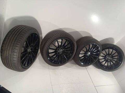 Foto 3ª: Juego LLantas Toyota Yaris 2021 261CV