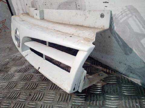 Foto 2ª: Rejilla Delantera Nissan Primastar COMBI 6 ASIENTOS BATALLA 2 78T 101CV 74KW [F9Q760] (2004)