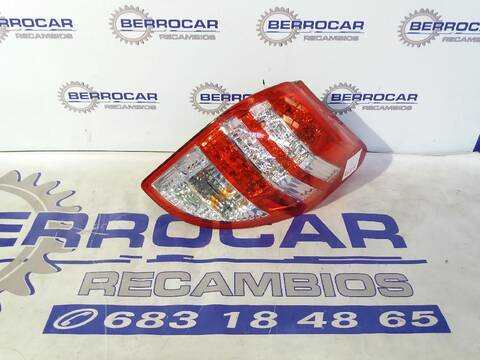 Piloto Trasero Derecho Toyota Rav4 2.2 D-4D CAT 150CV