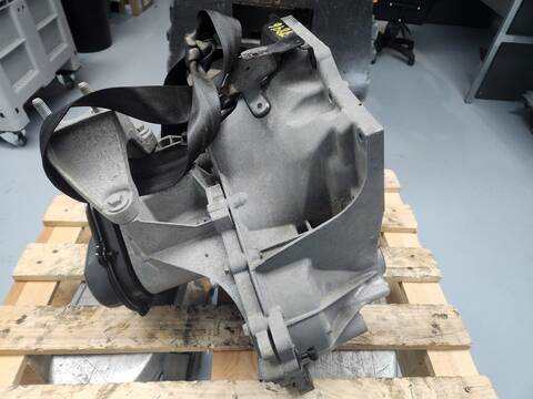 Foto 3ª: Caja Cambios Ford Fiesta TREND 75CV 55KW [UGJC] (2014)