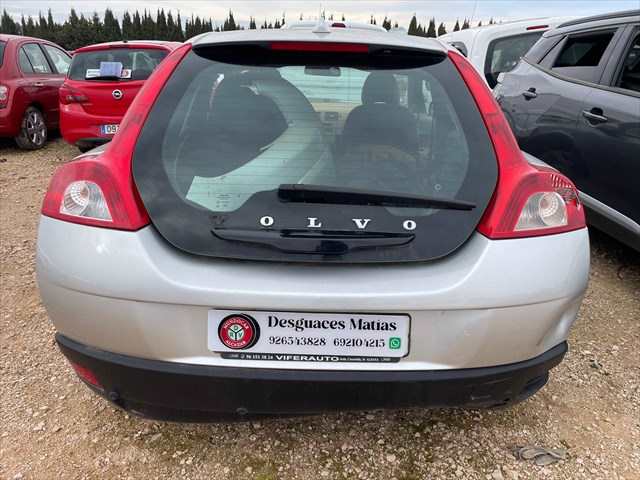 Foto 3ª: Paragolpes Trasero Volvo C30 1.6 HDI PSA [D4164T] (2008)