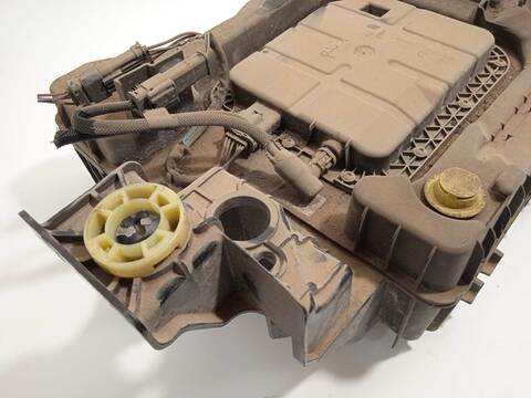 Foto 2ª: Deposito AdBlue Citroen C4 1.6 BLUE-HDI FAP PICASSO 120CV 88KW [BHZ] (2018)