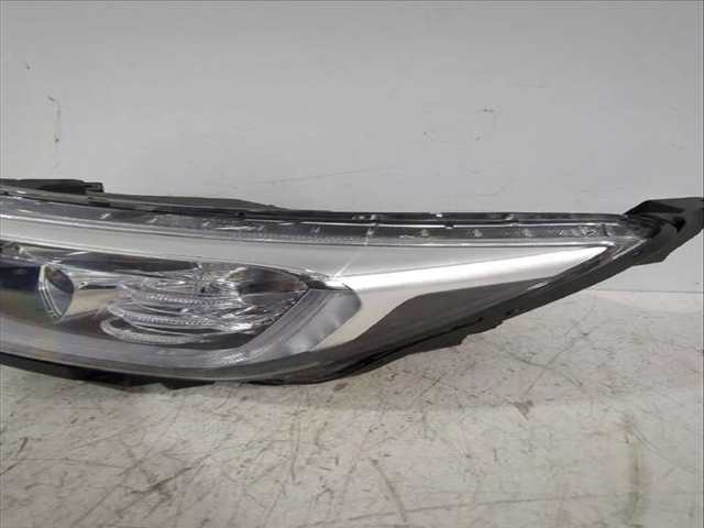 Foto 2ª: Faro Izquierdo Kia Stonic 1.0 T-GDI 101CV [G3LC G3LE] (2017)