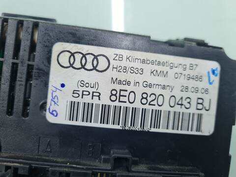 Foto 4ª: Mando Climatizador Audi A4 1.9 TDI BERLINA 116CV 85KW [BRB] (2006)