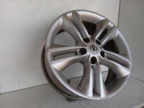 Foto 3ª: LLanta Aleacion Nissan Qashqai 2.0 16V CAT 141CV 104KW [MR20DE] (2011)