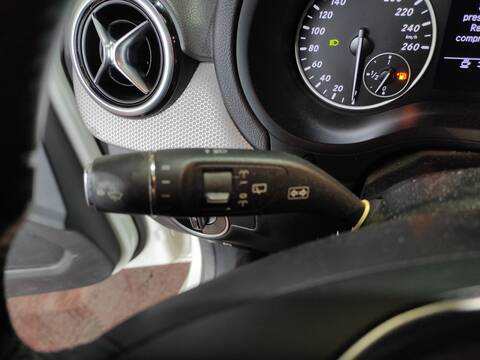 Mando Multifuncion Mercedes Clase B 150 270910