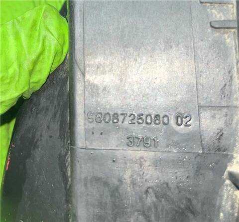 Foto 3ª: Tapa Exterior Combustible Citroen Jumpy CONTROL M BLUE-HDI FAP 102CV 75KW FURGON [YH01] (2020)