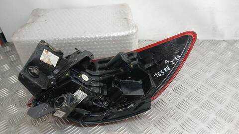 Foto 3ª: Piloto Trasero Izquierdo Ford Kuga 2.5 DURATEC PLUG-IN-HYBRID 152CV 112KW [BGDC] (2024)