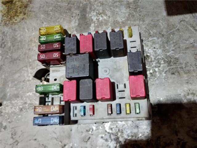 Caja Reles Fusibles Fiat Stilo 1.9 JTD (192_XE1A)