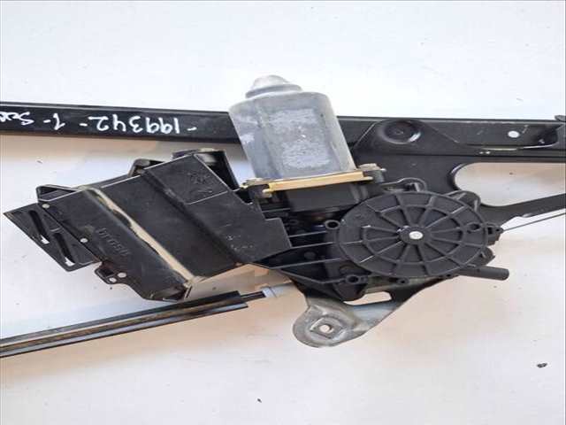 Foto 3ª: Elevalunas Eléctrico Delantero Derecho Seat Alhambra AHU (1997)