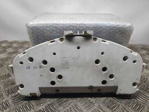 Foto 2ª: Cuadro de Instrumentos Volvo C30 2.0 D KINETIC 136CV 100KW [D4204T] (2011)