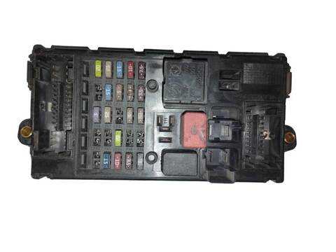Foto 3ª: Caja Reles Fusibles Iveco Daily 49-12 V 13134124 13134204 13134211 13134212 ... (1989)