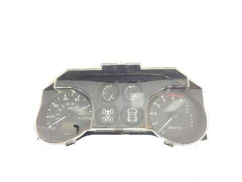Cuadro de Instrumentos Mitsubishi Montero 3.2 DI-D INTENSE KAITEKI 5-PTAS.)