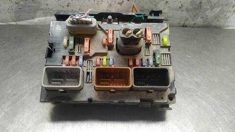 Foto 2ª: Caja Reles Fusibles Citroen C4 PICASSO (2006)