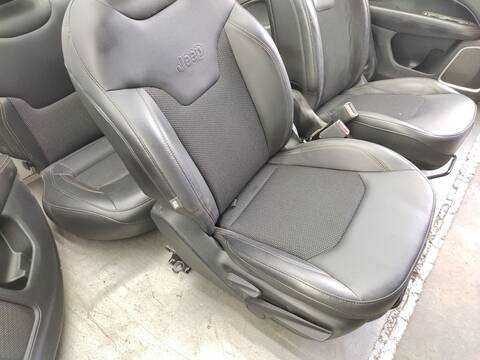 Foto 2ª: Asientos Traseros Jeep Compass 2.0 CRD 4X4 140CV 103KW [55283099] (2019)