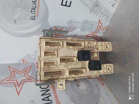 Foto 3ª: Caja Reles Fusibles Hyundai H1 TRAVEL 170CV 125KW [4CB] (2010)