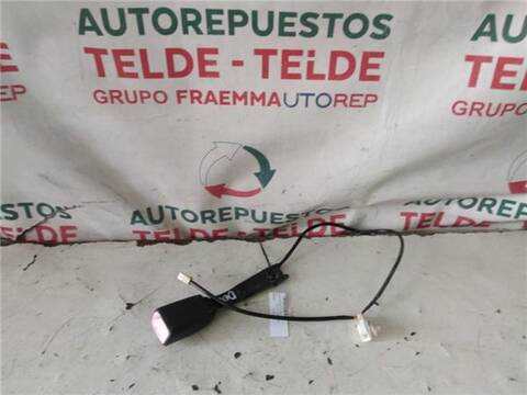 Cinturón Delantero Derecho Toyota Rav4 1800