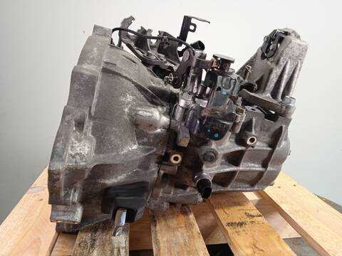 Foto 2ª: Caja Cambios Kia Carens 1.7 CRDI 116CV 85KW [D4FD] (2016)