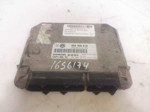 Centralita Motor ECU Volkswagen Golf AKL BERLINA