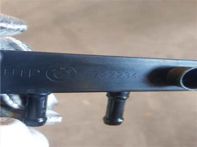 Foto 3ª: Rampa Inyectora Bmw Serie 3 315 1.8 318I [1.8 LTR. - 83 KW CAT] [M40 B18 (18 4 E1)]