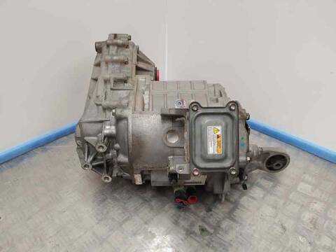 Foto 2ª: Caja Transfer Mitsubishi Outlander PHEV KAITEKI 4WD 208CV 153KW [4B12] (2020)