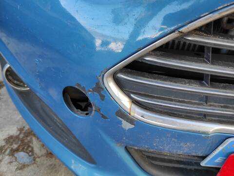 Foto 2ª: Paragolpes Delantero Ford Fiesta SFJA (2012)