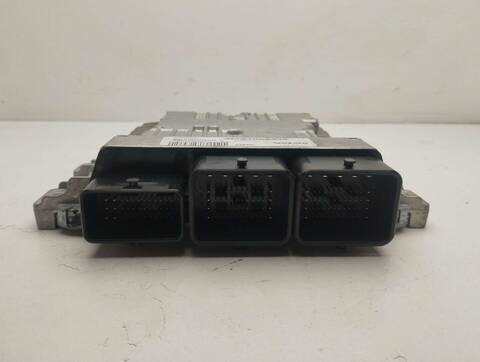 Foto 2ª: Centralita Motor ECU Volvo V40 KINETIC 120CV 88KW [D4162T] (2014)