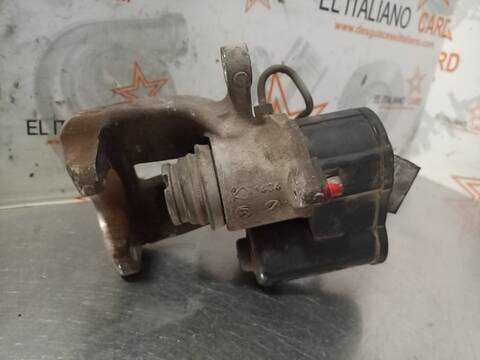 Foto 3ª: Pedal Embrague Volkswagen Passat TRENDLINE BERLINA 115CV 85KW [BLF] (2006)