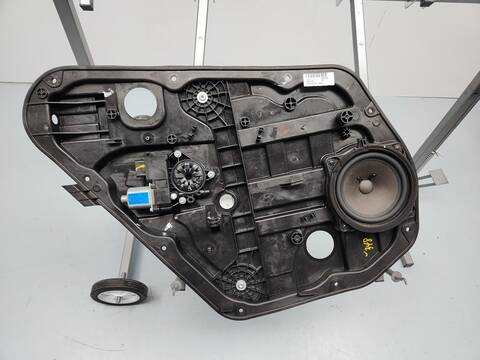Elevalunas Manual Trasero Izquierdo Hyundai i40 STYLE 141CV 104KW