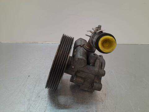 Foto 4ª: Bomba de Direccion Ford Fiesta AMBIENTE 68CV 50KW [F6JA] (2002)