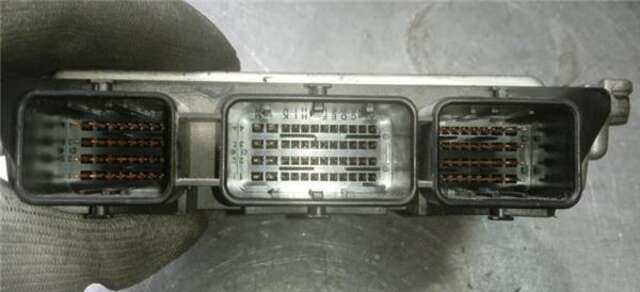 Foto 3ª: Centralita Motor ECU Peugeot 407 1.6 BUSINESS LINE [1.6 LTR. - 80 KW HDI FAP CAT (9HZ - DV6TED4)] [9HY]