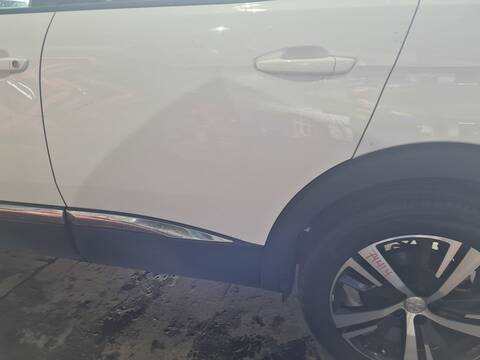 Foto 2ª: Puerta Trasera Izquierda Peugeot 3008 ALLURE 131CV 96KW [YH01] (2020)