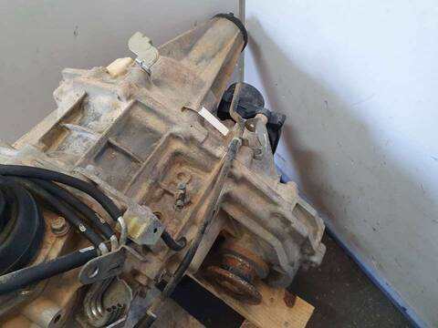 Foto 3ª: Caja Transfer Nissan Navara DOUBLE CAB LE 4X4 171CV 126KW [YD25DDTI] (2007)