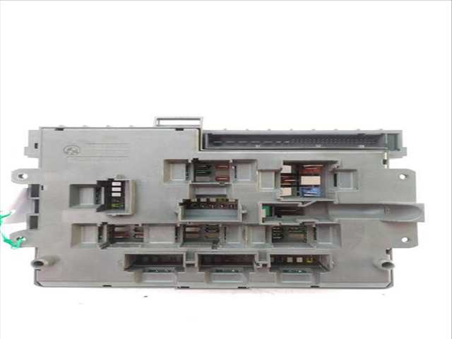 Caja Reles Fusibles Bmw Serie 3 320 2.0 D E91) TOURING