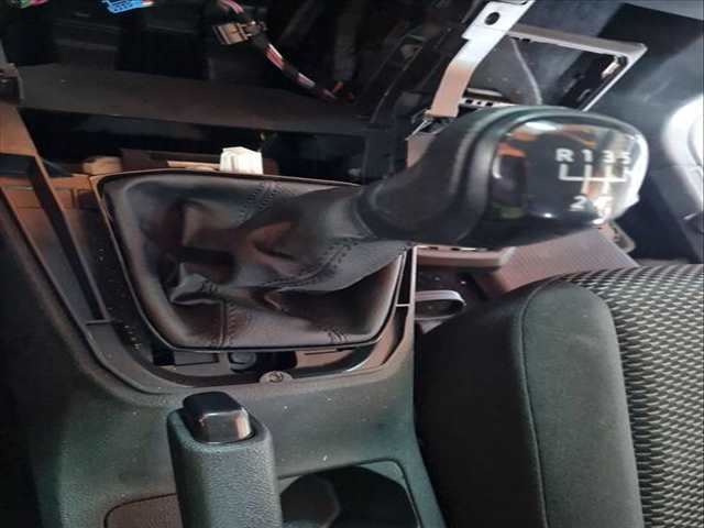 Foto 3ª: Palanca de Cambio Volkswagen T-Cross 1.0 TSI 95CV 70KW [DUSB] (2024)