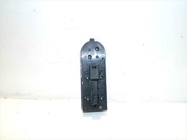 Foto 3ª: Botonera Elevalunas Opel Astra 1.9 CDTI MODELO H,2003-2010 [Z19DT] (2006)