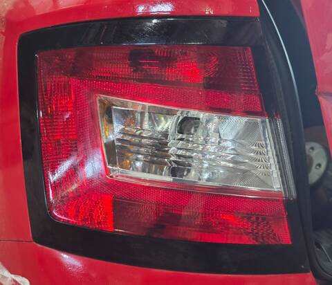 Piloto Trasero Izquierdo Skoda Fabia AMBITION 75CV 55KW