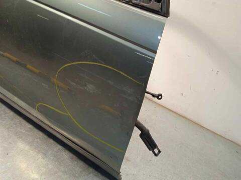 Foto 2ª: Puerta Delantera Derecha Land Rover Discovery 2.0 TD4 CAT 150CV 110KW [204DTD] (2015)