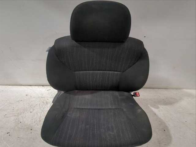 Asiento Delantero Derecho Toyota Auris 1.33 DUAL-VVTI NRE150_) 101CV