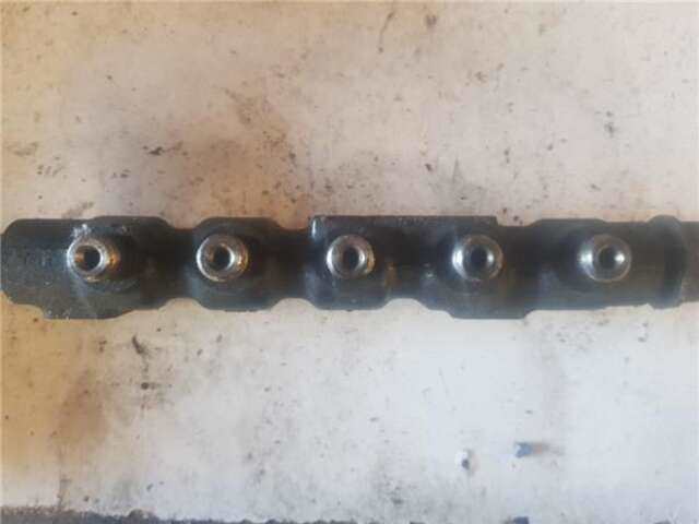 Foto 2ª: Rampa Inyectora Citroen C5 1.6 HDI [9HZ-DV6TED4]