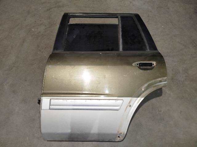 Puerta Trasera Izquierda Nissan Patrol 2.8 TD Y61 TD6