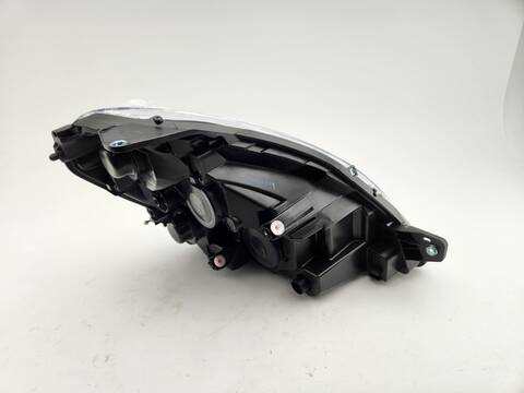 Foto 3ª: Faro Izquierdo Iveco Daily CABINA DOBLE 29 L... BATALLA 3450 146CV 107KW (2012)